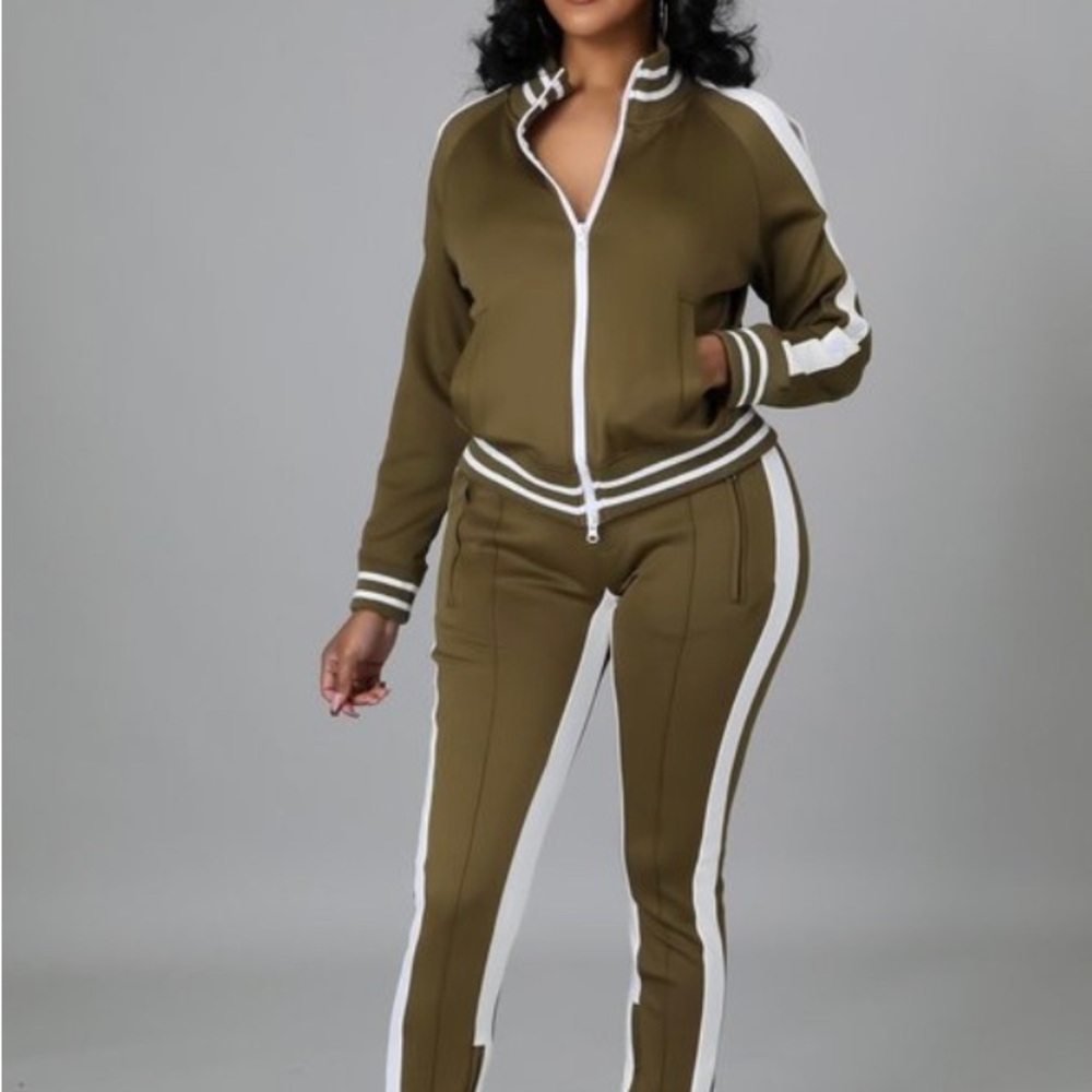 Women’s tracksuit